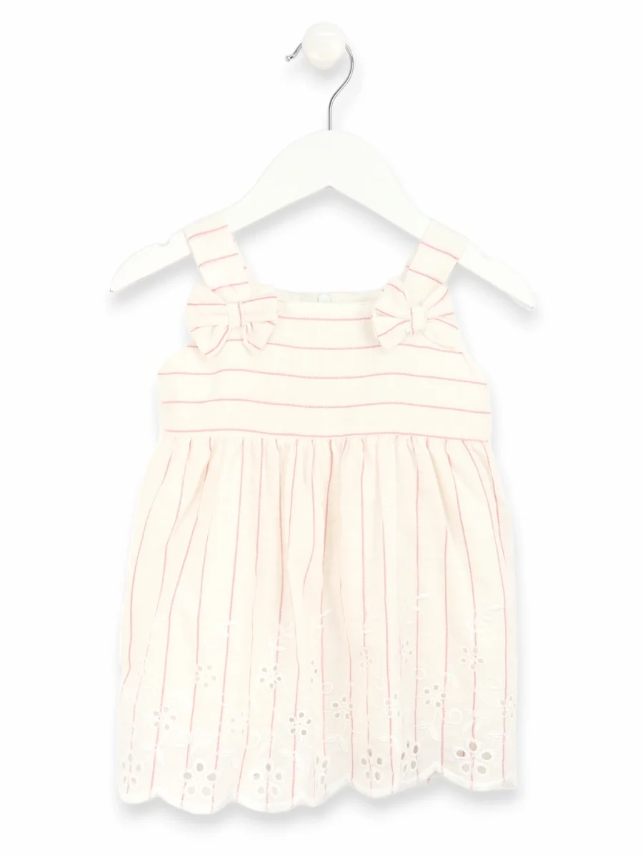 rochie-fetite-crem-cu-bretele-si-detalii-brodate-3