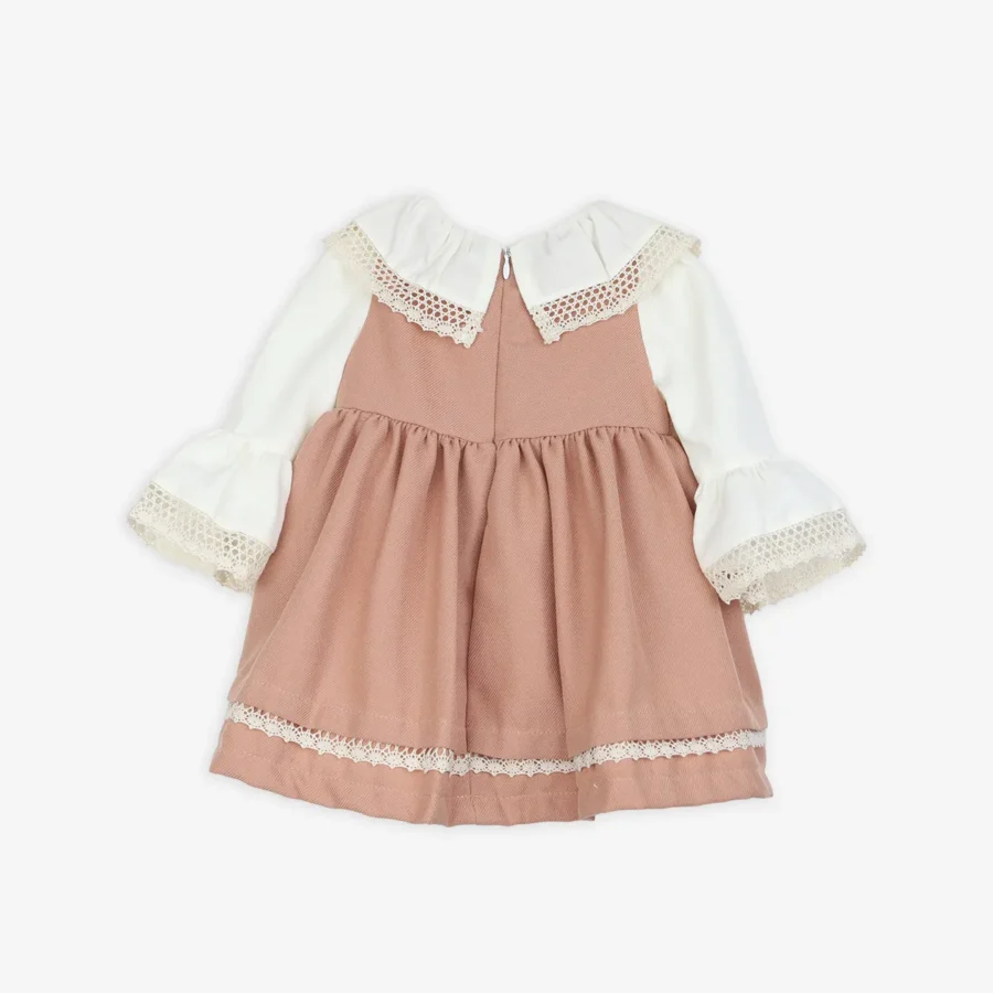 rochie-fetite-cu-guler-maneci-bufante-maro-1